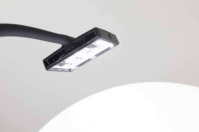 Primo piano del modulo LED regolabile di ALO Photo Sphere